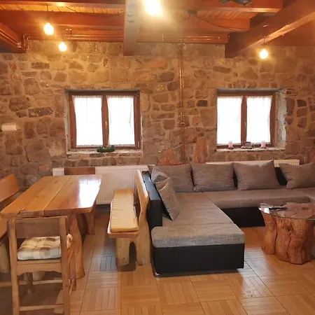 Holiday home Kuca Kijani